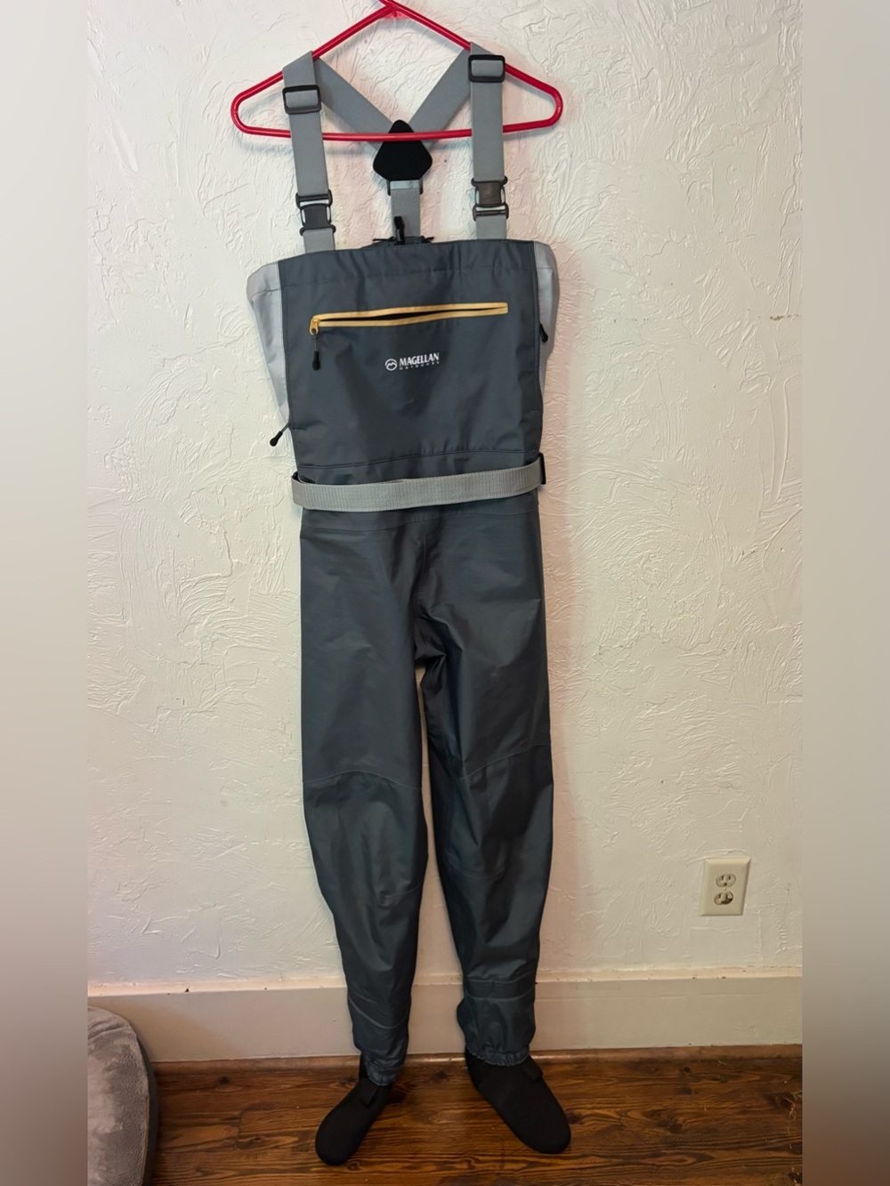 Magellan Outdoors Women’s LARGE Freeport Stockingfoot Waders